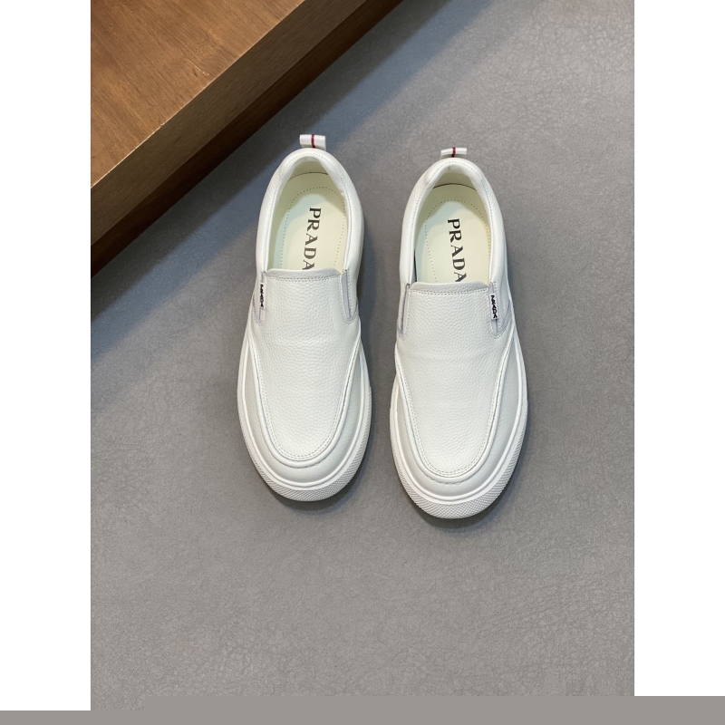Pra*a casual shoes